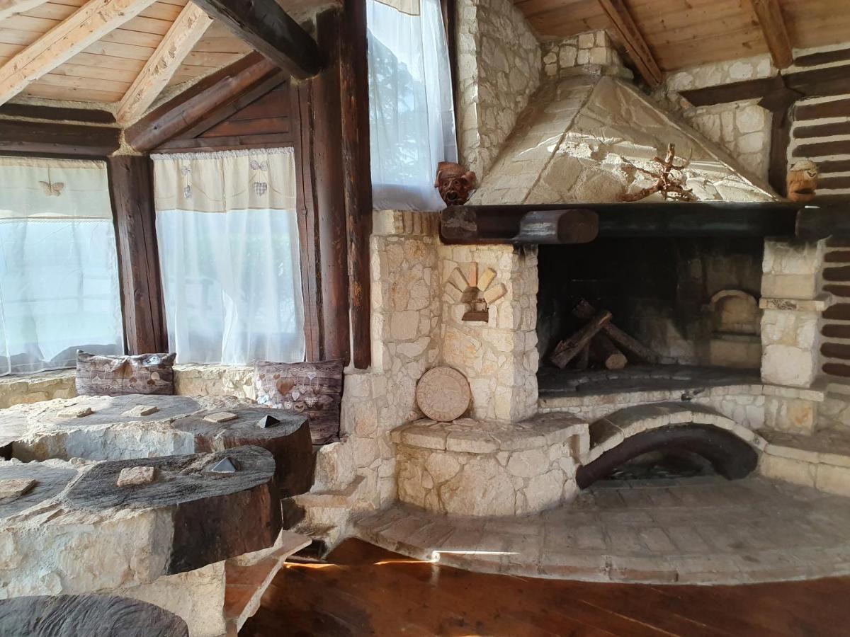 Il Vecchio Olmo Chalet